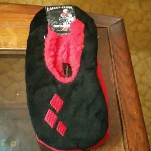Harley quinn cozy slippers